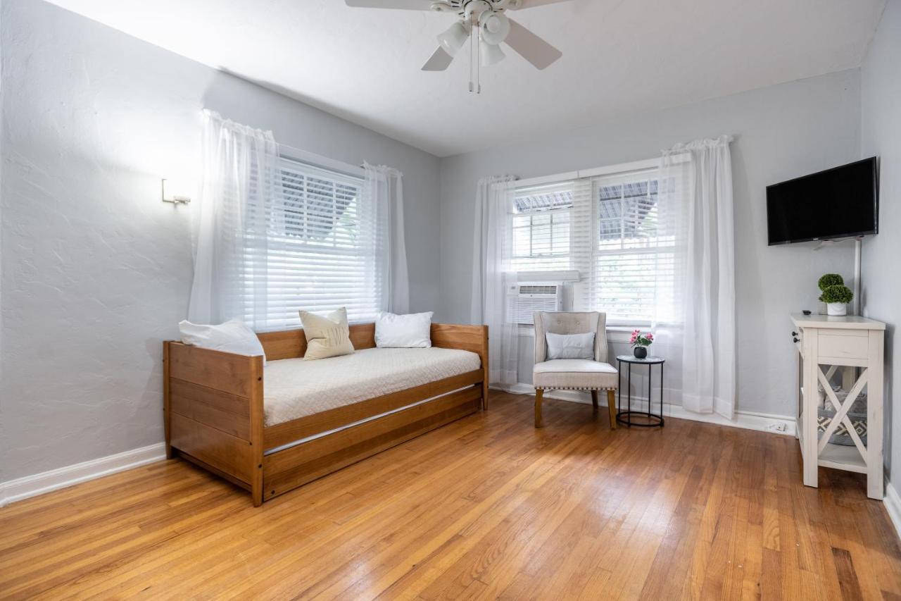 Cozy Apartments In The Triplex House, Historic District Of オーランド エクステリア 写真