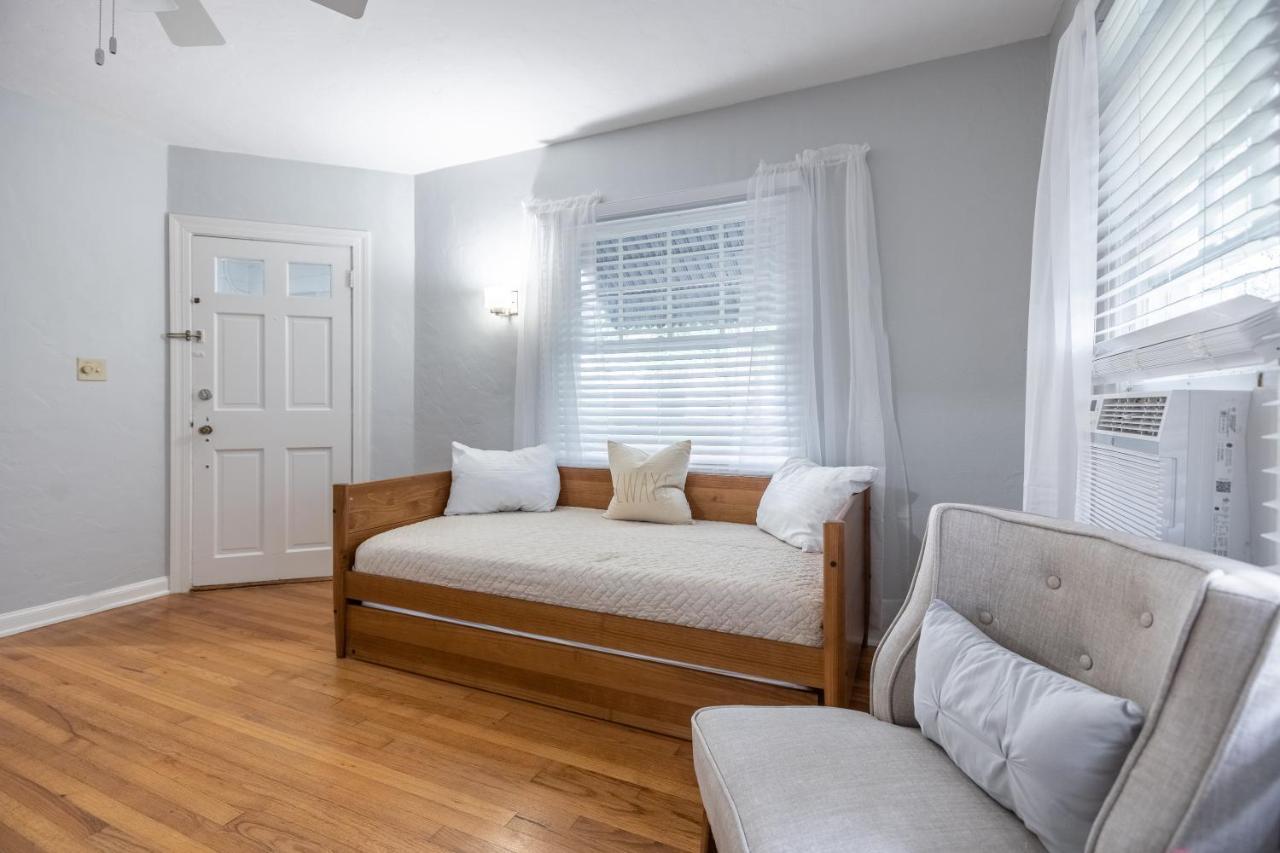 Cozy Apartments In The Triplex House, Historic District Of オーランド エクステリア 写真