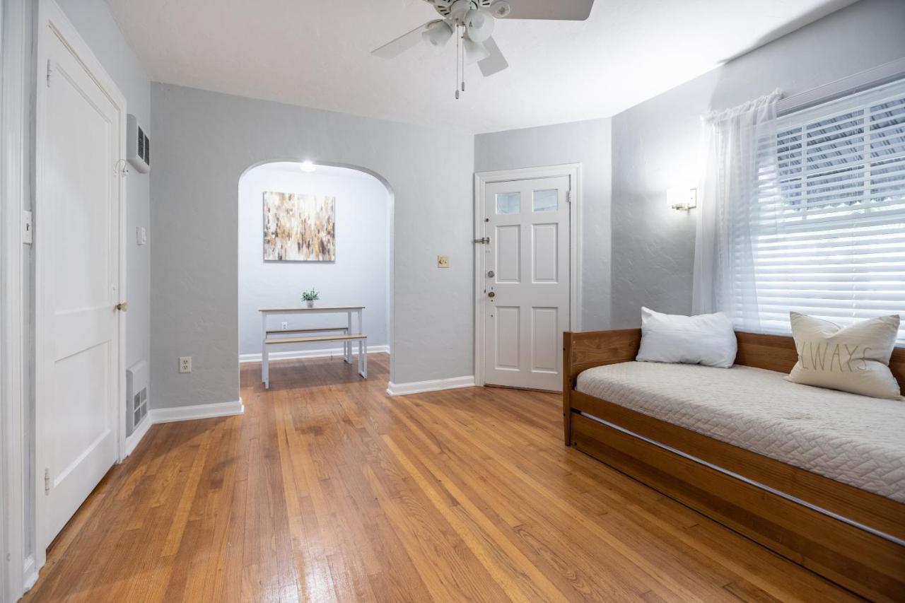 Cozy Apartments In The Triplex House, Historic District Of オーランド エクステリア 写真